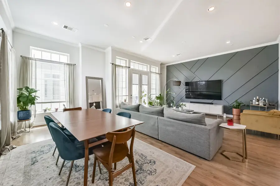 1040 W 26th Street #E, Houston, TX 77008 - #2