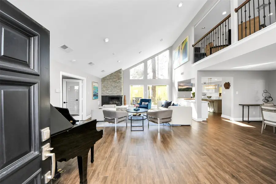 525 Rancho Bauer Drive, Houston, TX 77079 - Image #3