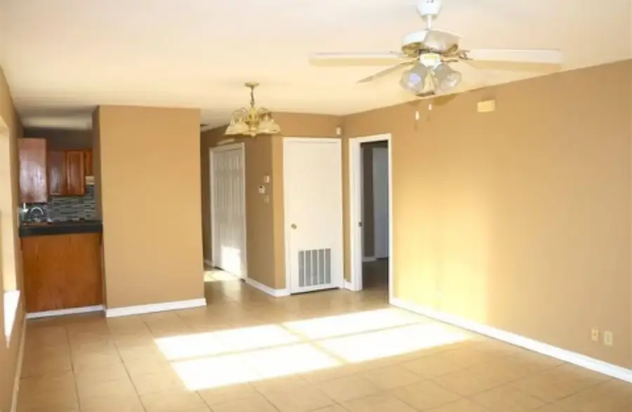 3272 Saint Kathryn Loop, Laredo, TX 78046 - Image #2