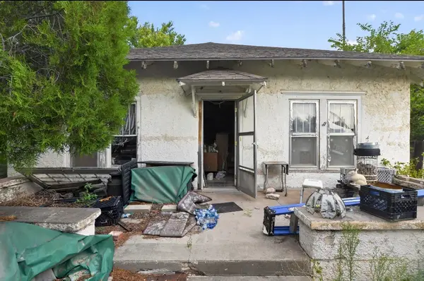 201 E 2nd Street, Higgins, TX 79046
