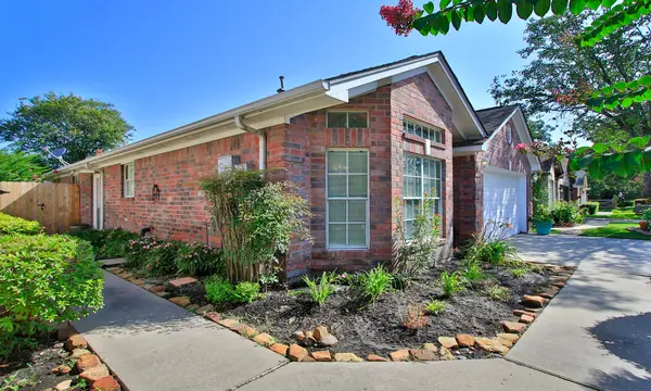 422 Cherry Laurel Drive, Tomball, TX 77375