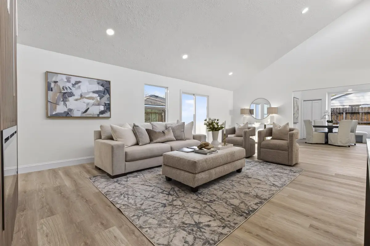 6207 Rollingbrook Drive, Houston, TX 77096 - Image #1