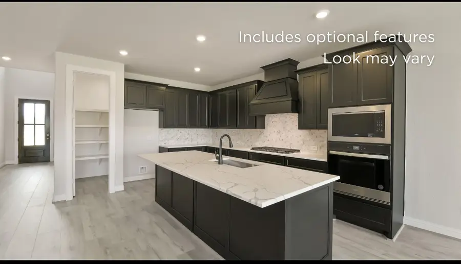 26152 Treetop Terrace Lane, Montgomery, TX 77316 - Image #2