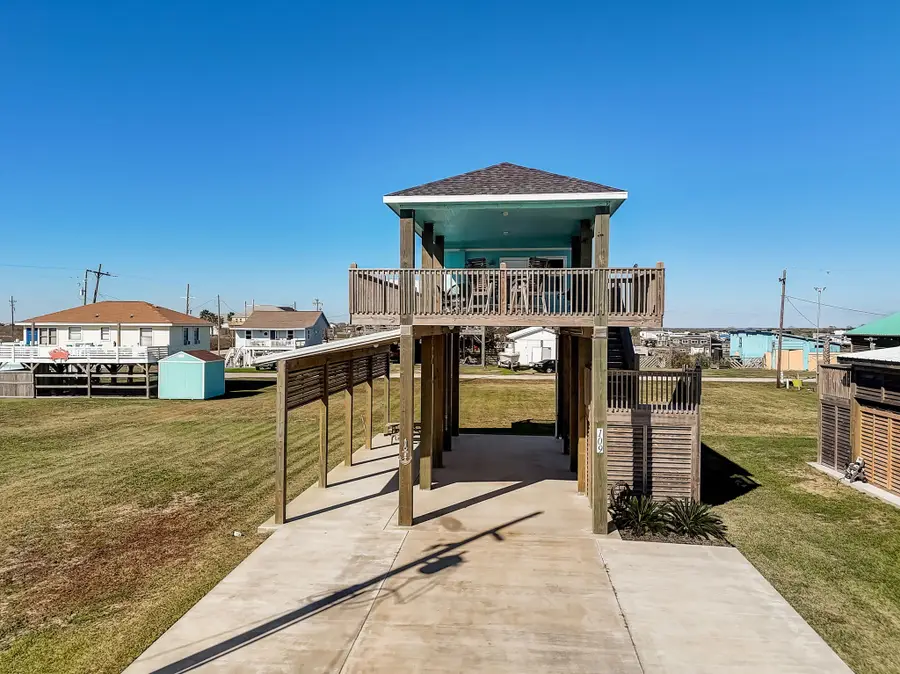 109 Ocean Tide Drive, Crystal Beach, TX 77650 - #2