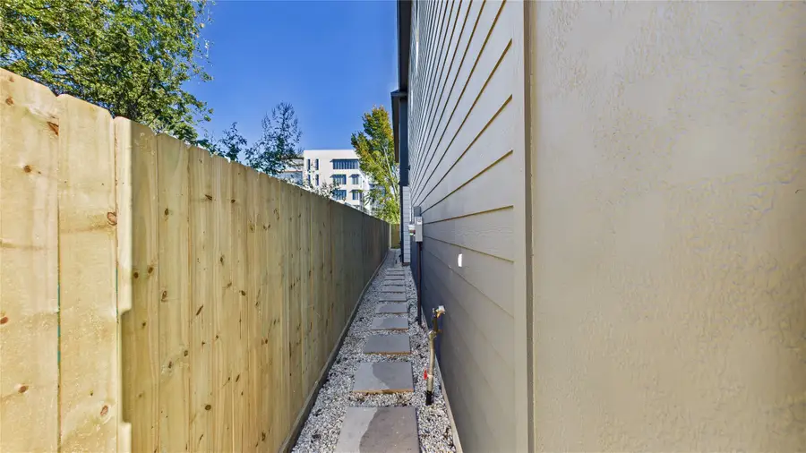 2407 Stuart Street, Houston, TX 77004 - Image #3