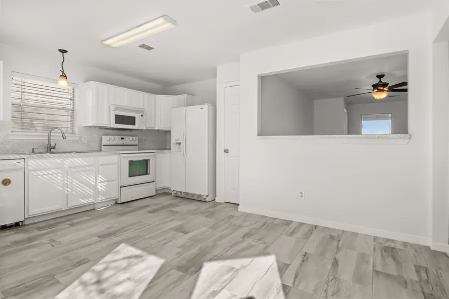 5061 Hauna Lane, Dickinson, TX 77539 - Image #2