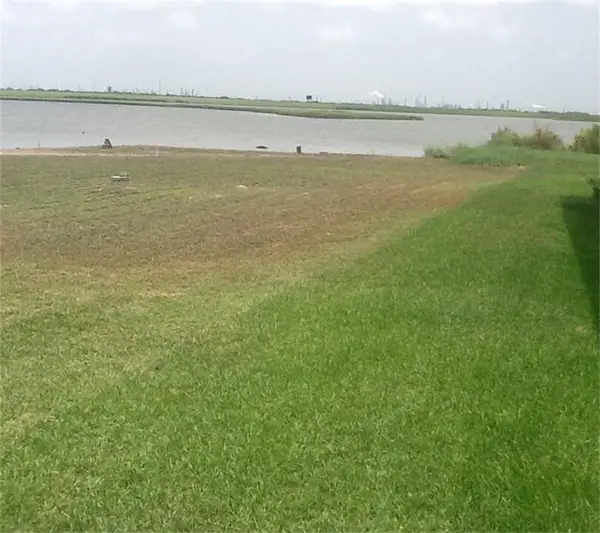 4612 Warren Lot 3, Hitchcock, TX 77563