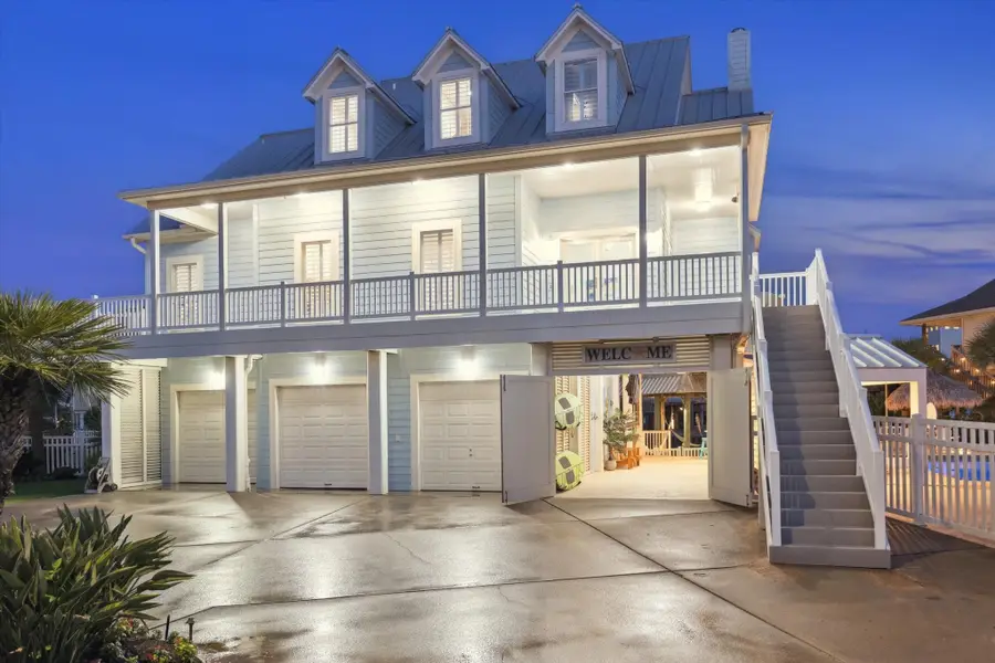 1335 Tiki Drive, Tiki Island, TX 77554 - Image #2