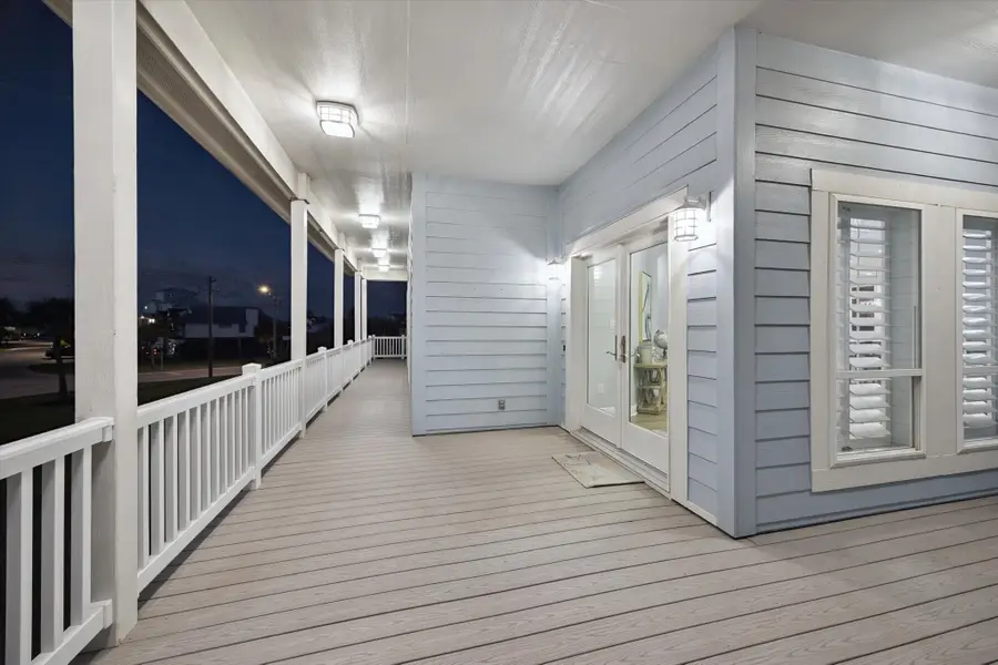 1335 Tiki Drive, Tiki Island, TX 77554 - Image #3