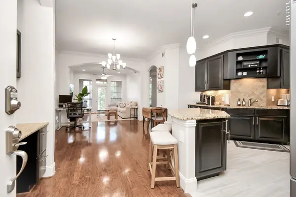 2120 Kipling Street #306, Houston, TX 77098