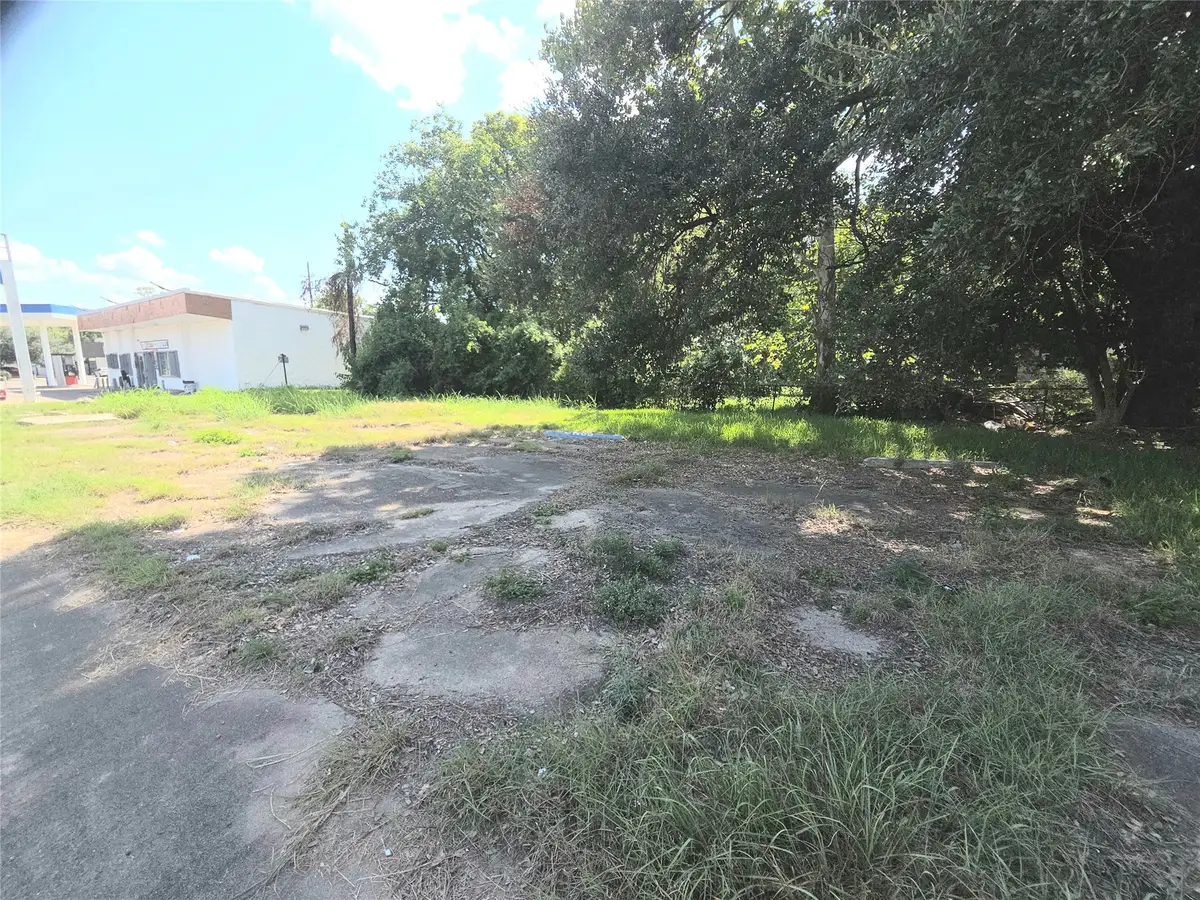 3630 Highland Avenue, Beaumont, TX 77705 - #1