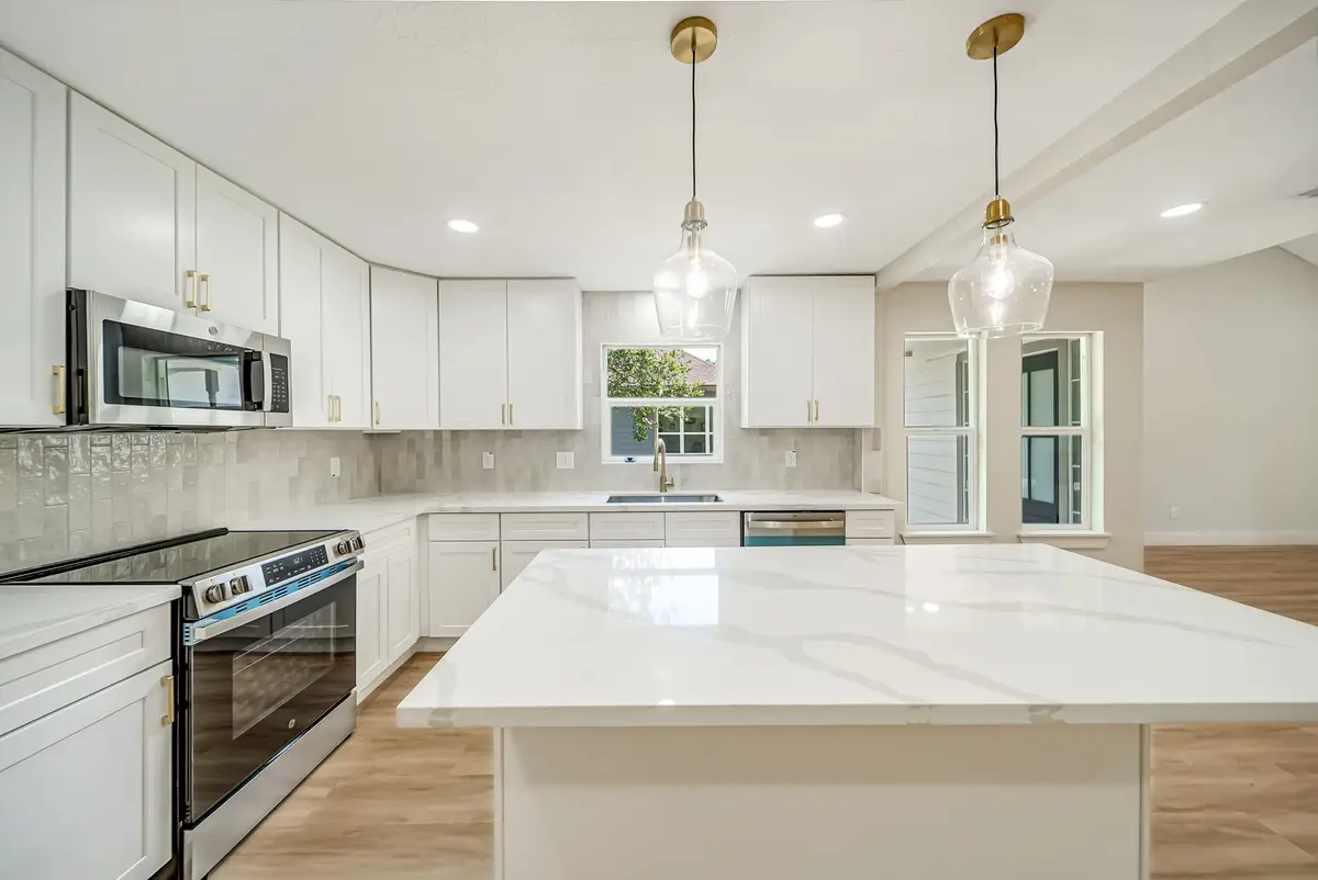 717 Clayton Street, Tomball, TX 77375 - #1