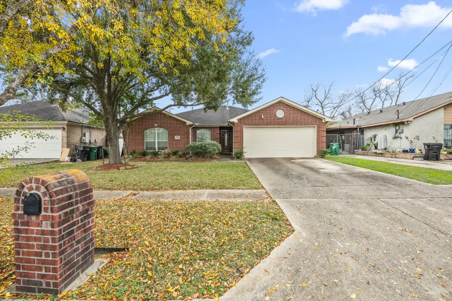 5022 Bricker Street, Houston, TX 77033 - Image #2