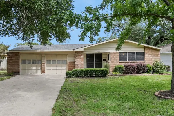 9526 Vogue Lane, Houston, TX 77080