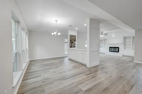 12319 Ella Lee Lane, Houston, TX 77077