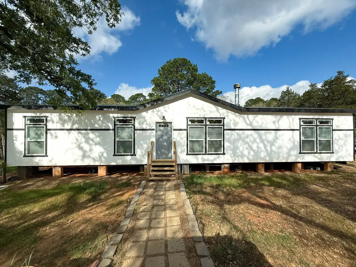 394 Kellar Road, Smithville, TX 78957 - #1