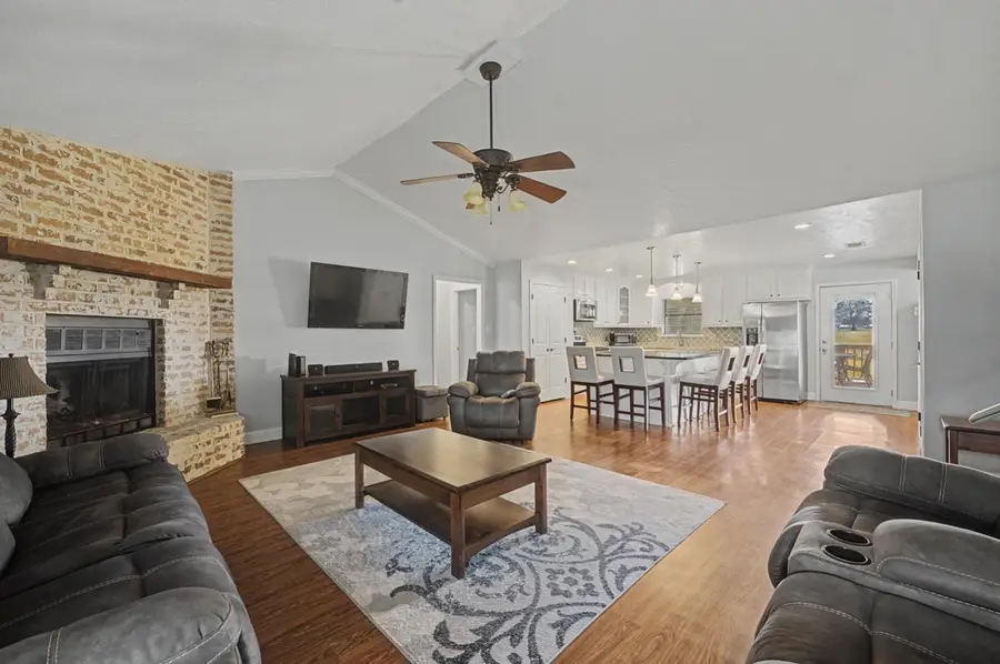 221 N Lake Drive, Winnie, TX 77665 - #3