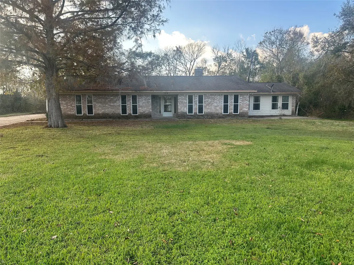 132 Otter Trail, Lake Jackson, TX 77566 - Image #1