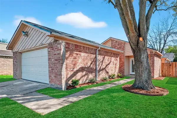 12815 Maxfield Drive, Houston, TX 77082