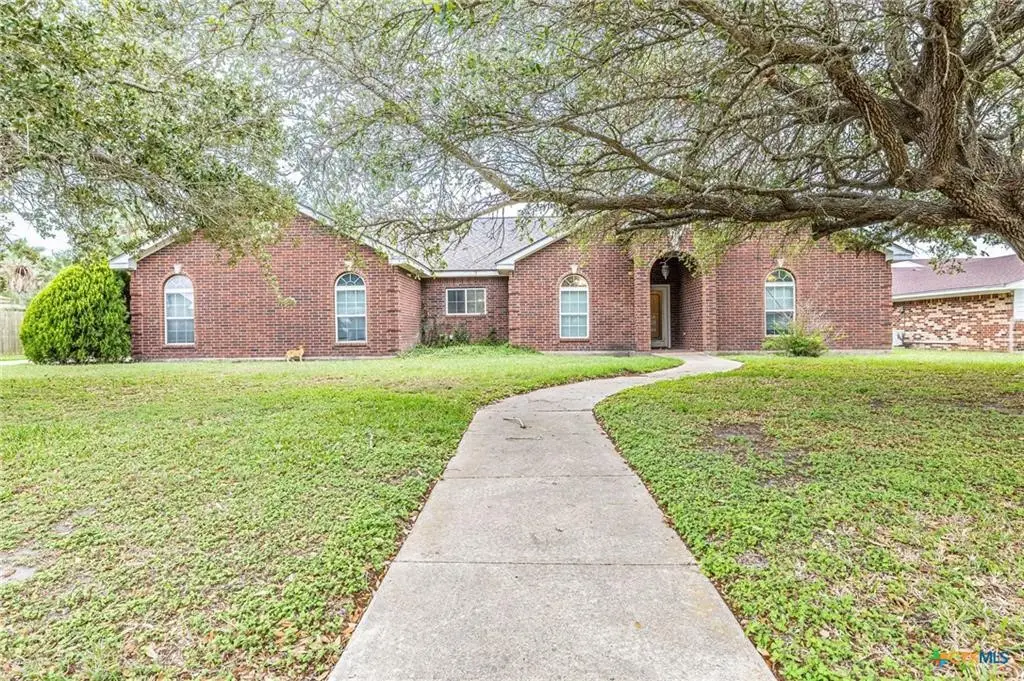5 Las Brisas Place, Port Lavaca, TX 77979 - #1