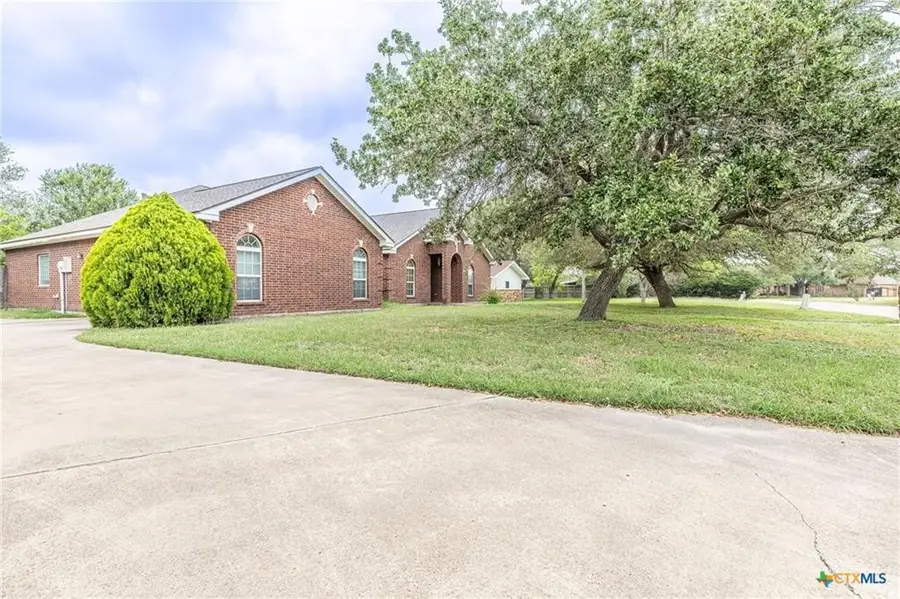 5 Las Brisas Place, Port Lavaca, TX 77979 - #2