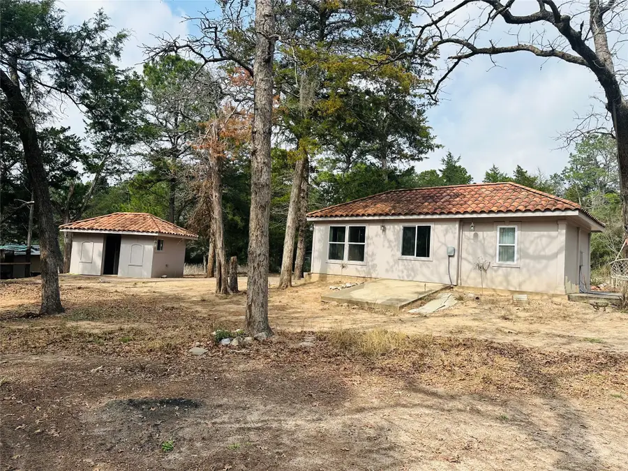 1053 Elm Crest Drive, New Ulm, TX 78950 - #2