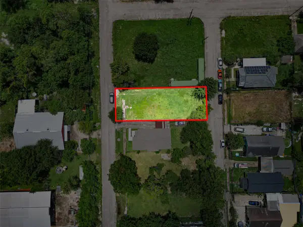 2437 Davis Street, Houston, TX 77026
