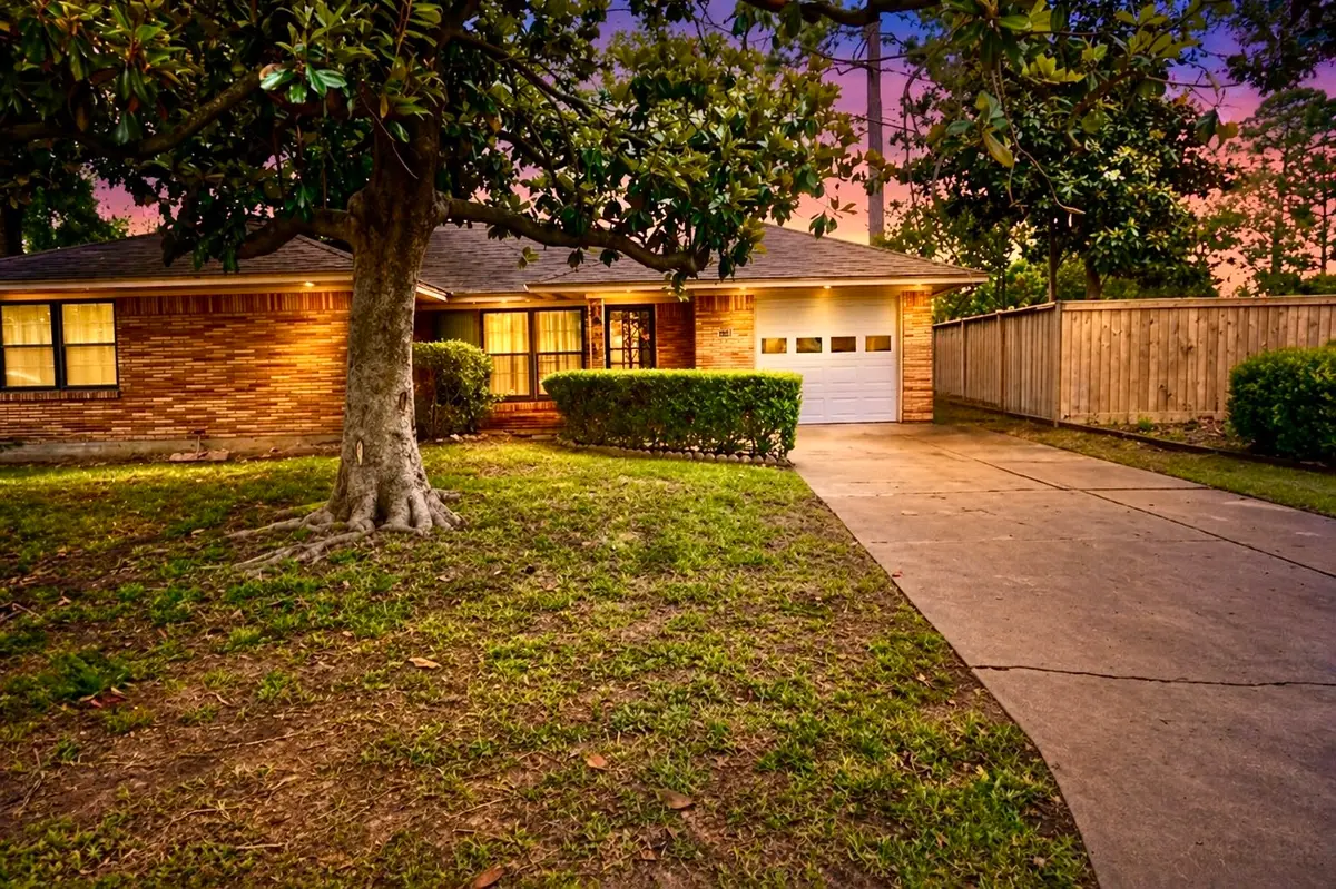 2211 Hialeah Drive, Houston, TX 77018 - #1