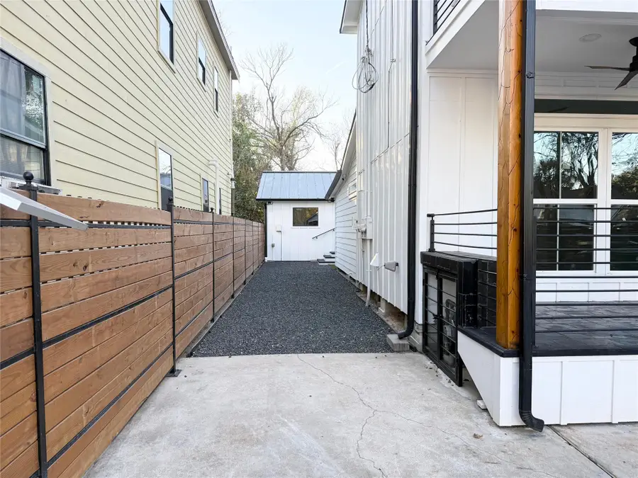 1617 Common Street, Houston, TX 77009 - #3