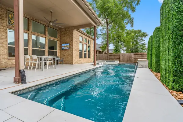 1053 Bat Hawk Court, Conroe, TX 77385