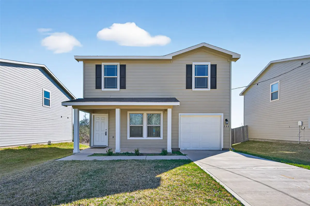940 21st Street, Hempstead, TX 77445 - #1