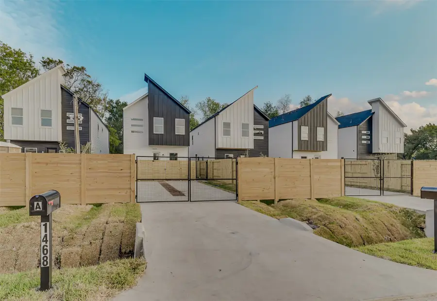 1801 Tillison Street #A/B, Houston, TX 77088 - #2