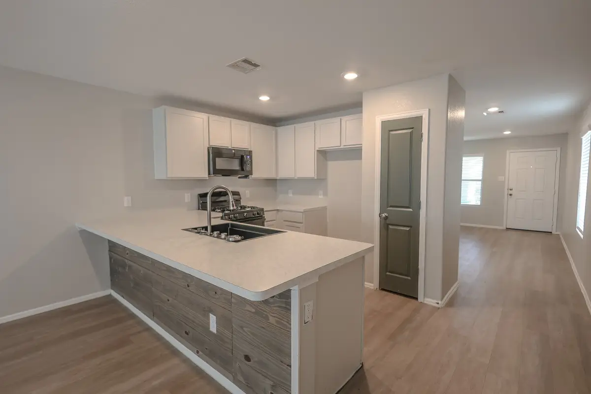 104 Austin Road, Angleton, TX 77515 - #1