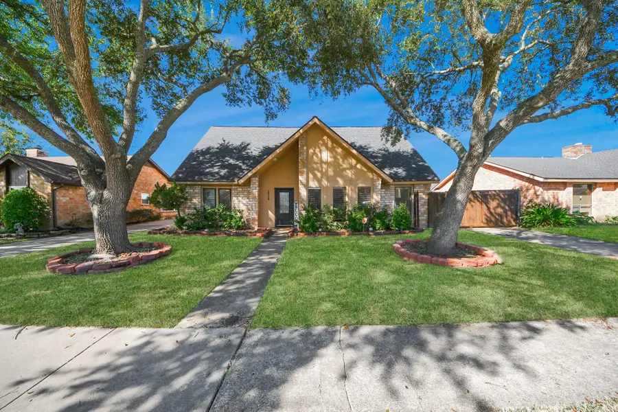 10119 Sageglow Drive, Houston, TX 77089 - Image #2
