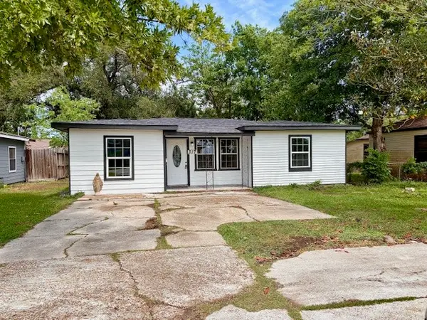 317 San Jacinto Street, La Porte, TX 77571