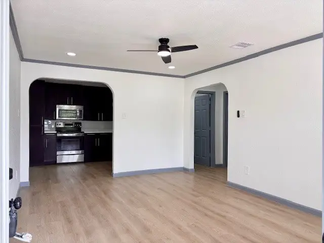 317 San Jacinto Street, La Porte, TX 77571 - #2