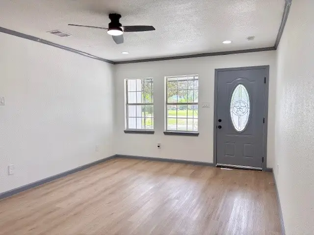 317 San Jacinto Street, La Porte, TX 77571 - #3