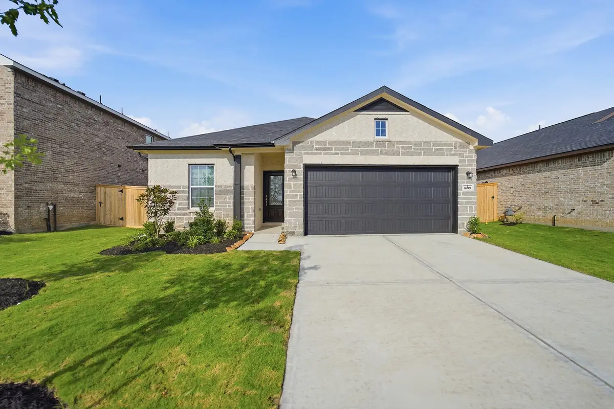 8019 Jasper Meadows, Angleton, TX 77515 - #1