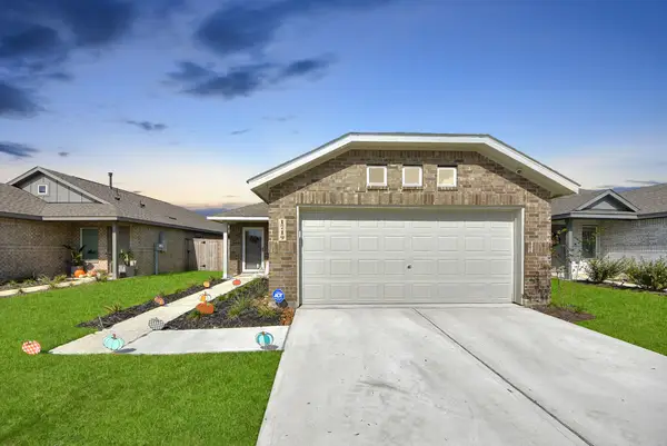 1719 Windrose Bend, Angleton, TX 77515