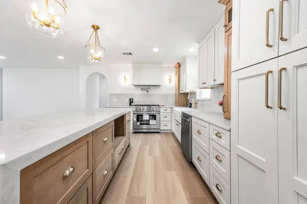 10814 Moonlight Dr Drive, Houston, TX 77096