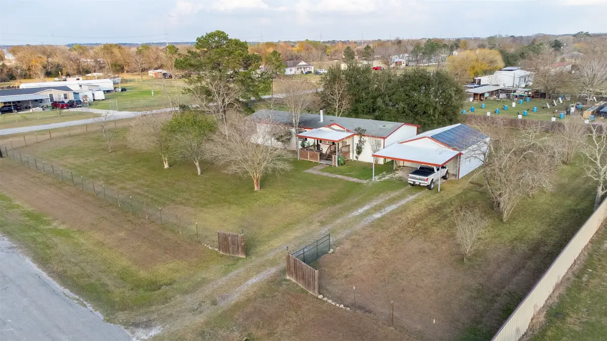 25 County Road 6022b, Dayton, TX 77535 - Image #1