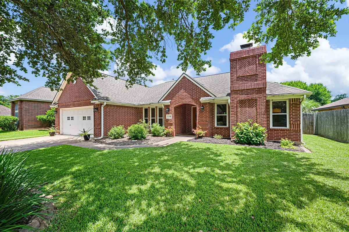 116 Zinnia Street, Lake Jackson, TX 77566 - #1
