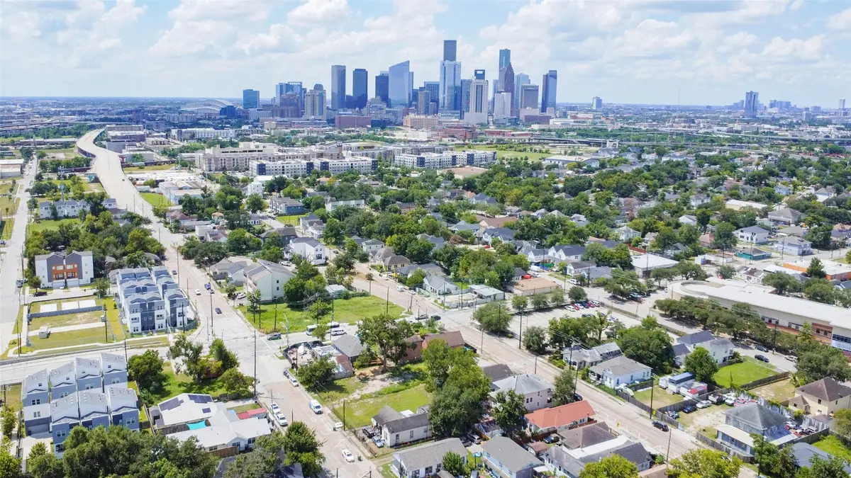 1917 Elysian Street, Houston, TX 77026 - #1
