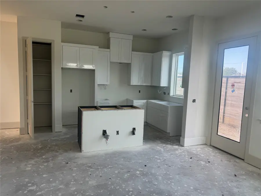 4012 Buffalo Moon Drive, Houston, TX 77045 - Image #2