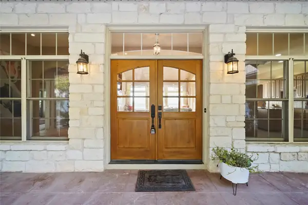 6103 Lakeshore Drive, Leander, TX 78645