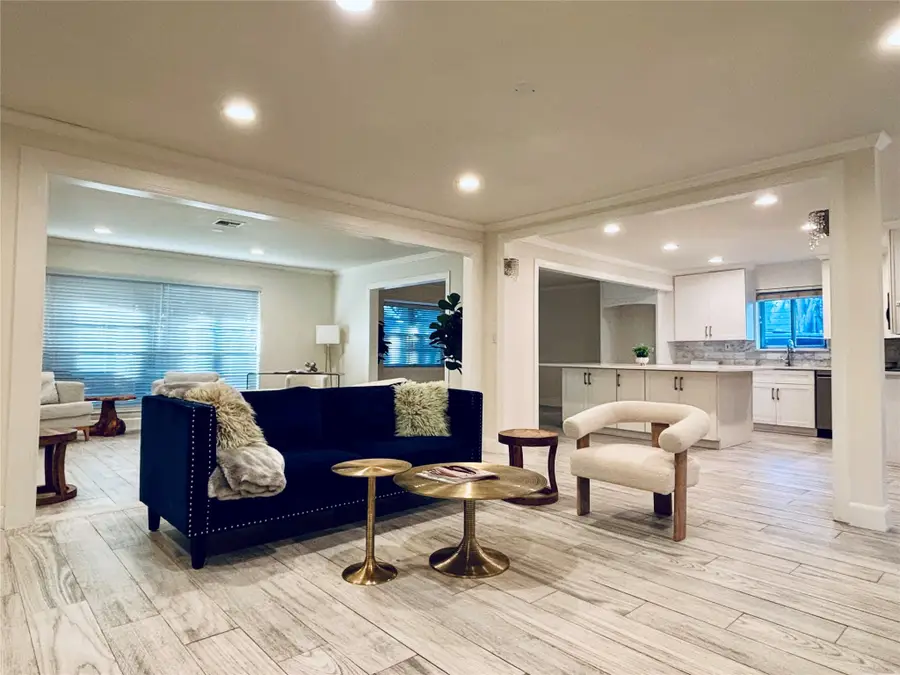 5226 Loch Lomond Drive Drive, Houston, TX 77096 - Image #2