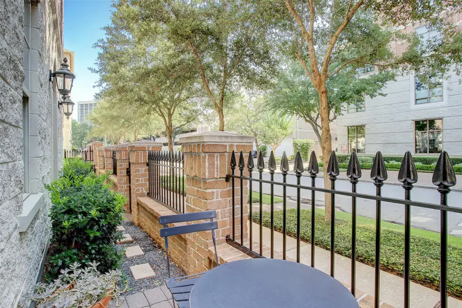 2134 Briarglen Drive, Houston, TX 77027 - #3