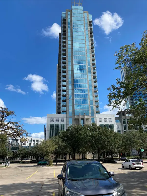 5925 Almeda Road #11002, Houston, TX 77004