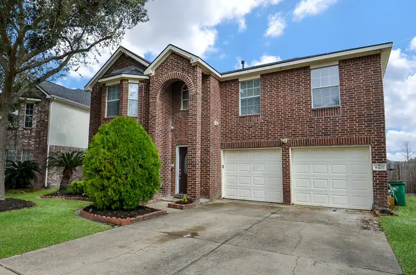 8427 Taraglen Court, Richmond, TX 77407