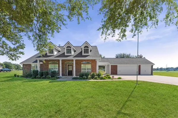 20326 Stone Lake Circle, Tomball, TX 77377